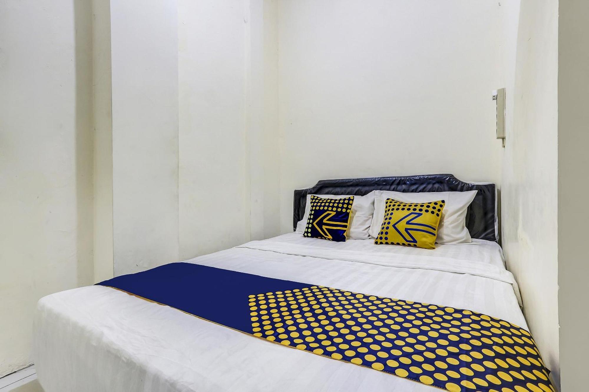 סמאראנג Spot On 90780 Gang Tengah Homestay Syariah מראה חיצוני תמונה