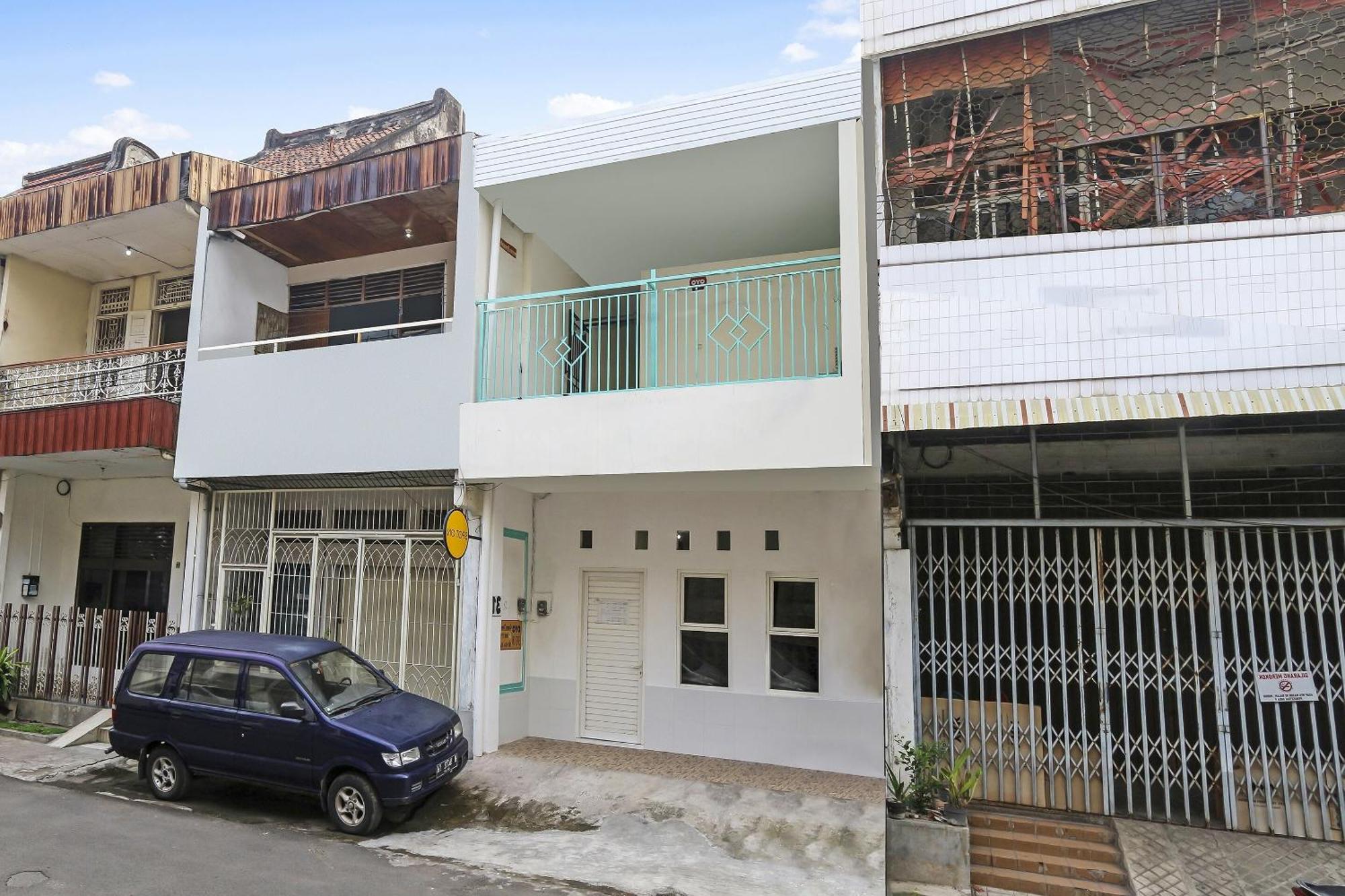סמאראנג Spot On 90780 Gang Tengah Homestay Syariah מראה חיצוני תמונה