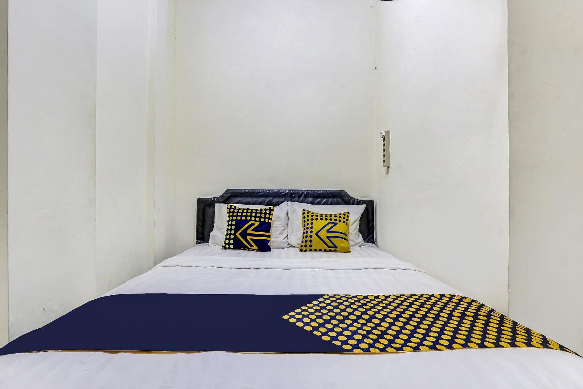סמאראנג Spot On 90780 Gang Tengah Homestay Syariah מראה חיצוני תמונה